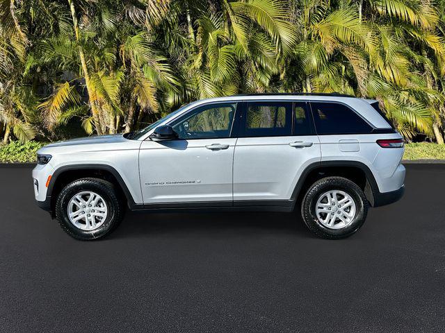 2025 Jeep Grand Cherokee GRAND CHEROKEE LAREDO 4X2