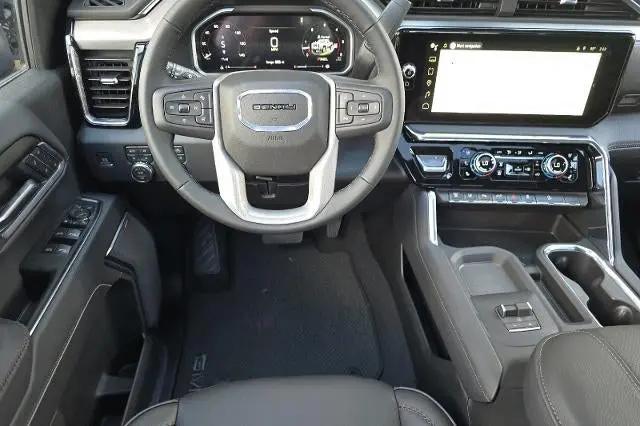 2026 GMC Sierra 2500HD Crew Cab, Standard Bed, Denali, 4WD