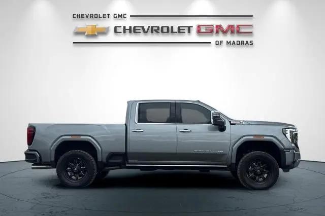 2026 GMC Sierra 2500HD Crew Cab, Standard Bed, Denali, 4WD