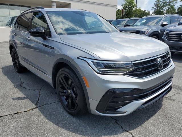 2023 Volkswagen Tiguan 2.0T SE R-Line Black