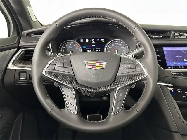 2025 Cadillac XT5 AWD Sport