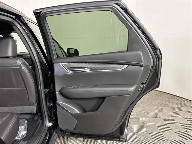 2025 Cadillac XT5 AWD Sport