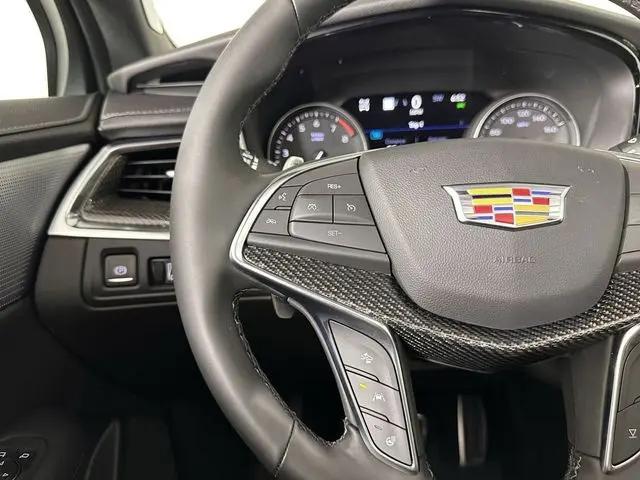 2025 Cadillac XT5 AWD Sport