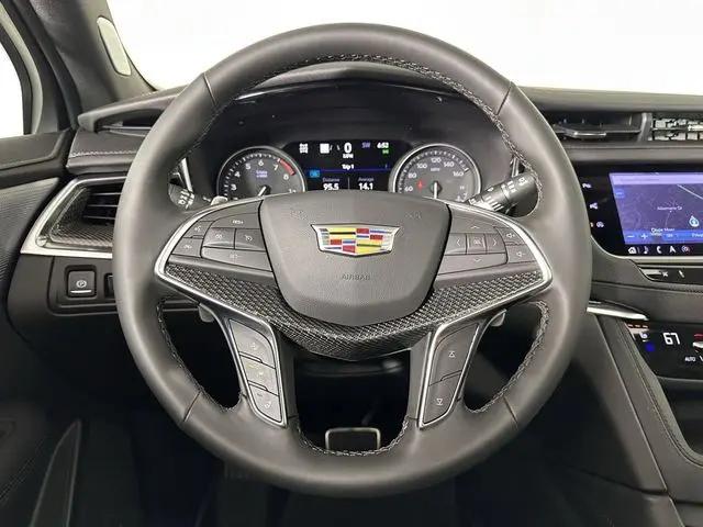 2025 Cadillac XT5 AWD Sport