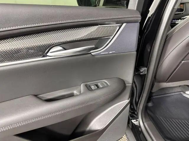 2025 Cadillac XT5 AWD Sport