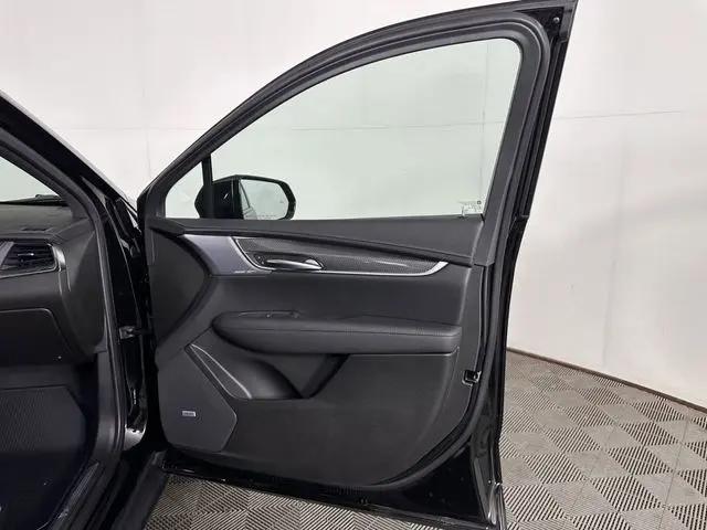 2025 Cadillac XT5 AWD Sport
