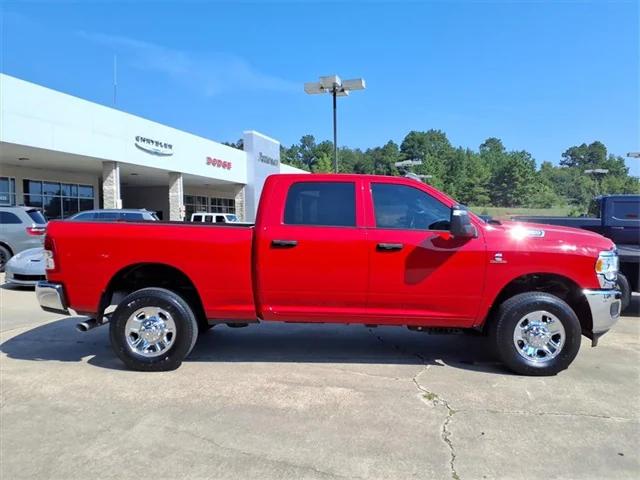 2024 RAM 2500 Tradesman Crew Cab 4x4 64 Box