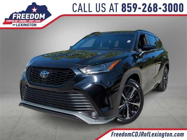 2022 Toyota Highlander XSE