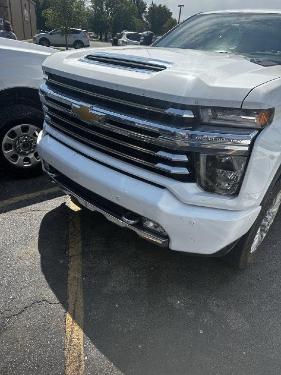 2022 Chevrolet Silverado 2500HD 4WD Crew Cab Standard Bed High Country
