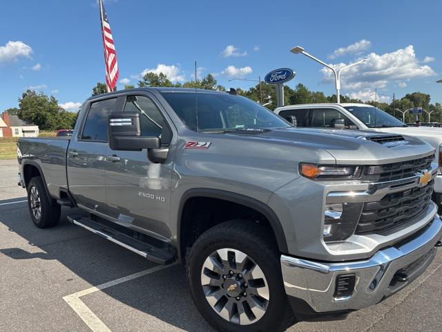 2024 Chevrolet Silverado 2500HD 4WD Crew Cab Long Bed LT