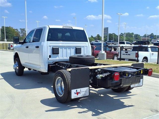 2026 RAM Ram 3500 Chassis Cab RAM 3500 TRADESMAN CREW CAB CHASSIS 4X4 60 CA