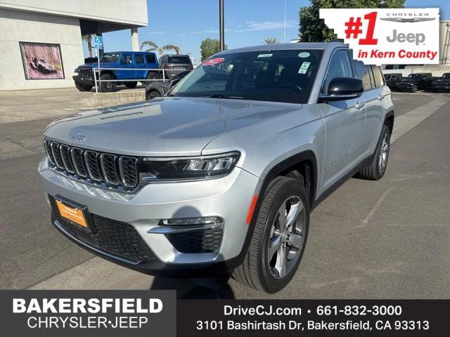 2022 Jeep Grand Cherokee Limited 4x2 2022 Jeep Grand Cherokee Limited 4x2