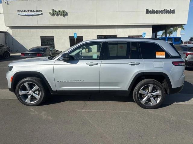 2022 Jeep Grand Cherokee Limited 4x2 2022 Jeep Grand Cherokee Limited 4x2