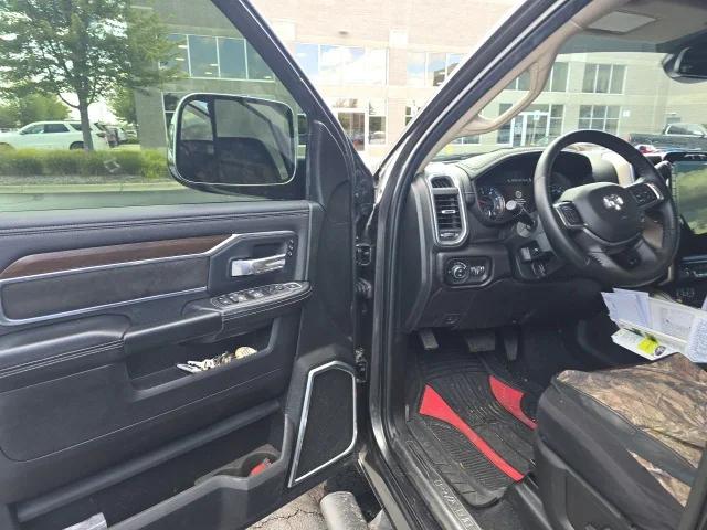 2022 RAM 2500 Laramie Crew Cab 4x4 64 Box