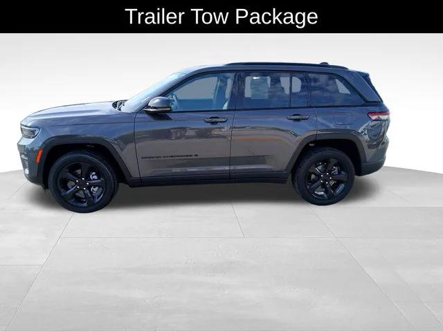 2025 Jeep Grand Cherokee Altitude X 4x4