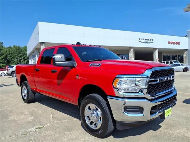 2024 RAM 2500 Tradesman Crew Cab 4x4 64 Box