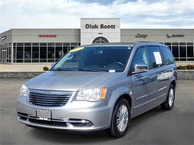 2014 Chrysler Town and Country Touring-L 2014 Chrysler Town and Country Touring-L