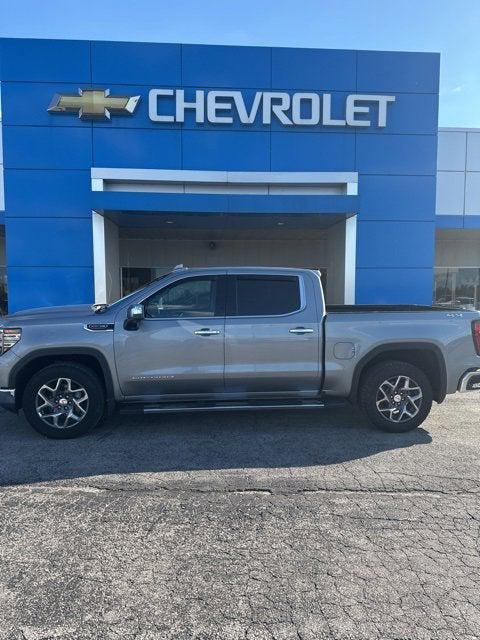 2023 GMC Sierra 1500 4WD Crew Cab Short Box SLT
