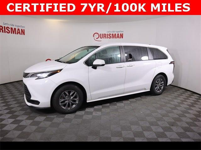 2023 Toyota Sienna LE 2023 Toyota Sienna LE