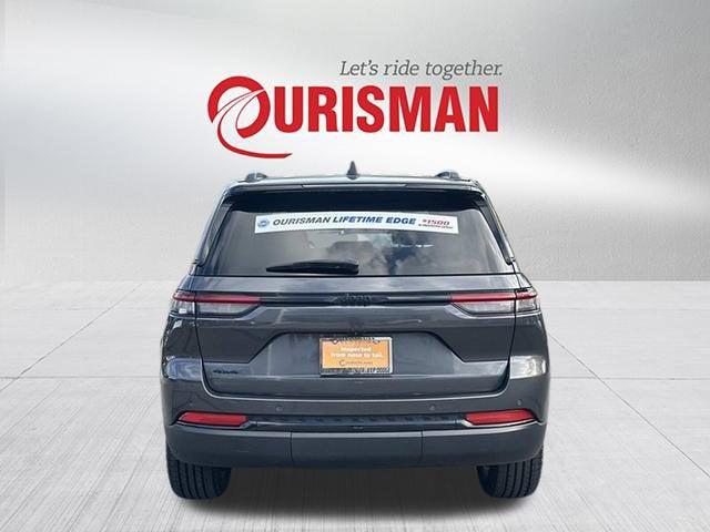 2023 Jeep Grand Cherokee Altitude 4x4 2023 Jeep Grand Cherokee Altitude 4x4