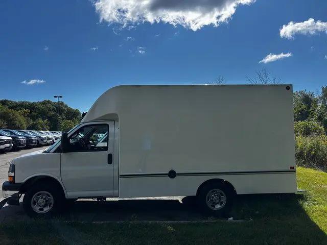 2024 Chevrolet Express Cutaway Work Van