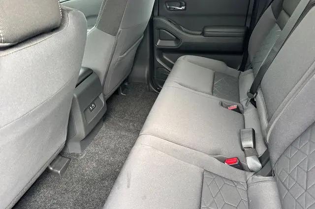 2026 Nissan Frontier Crew Cab Long Bed SV 4x4