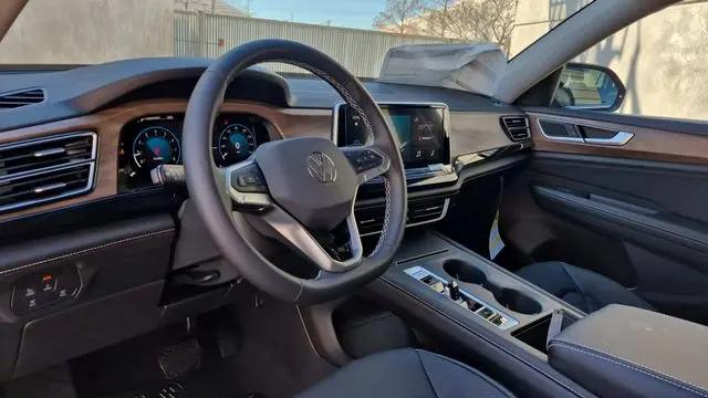 2026 Volkswagen Atlas SE
