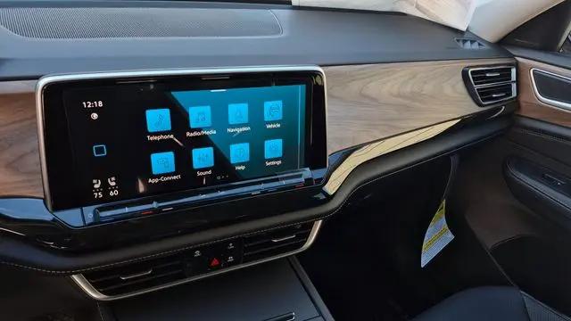 2026 Volkswagen Atlas SE