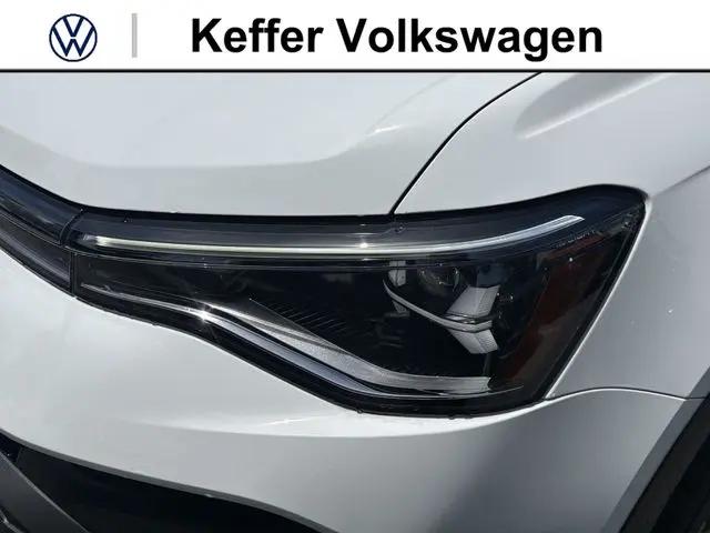 2026 Volkswagen Taos SE Black