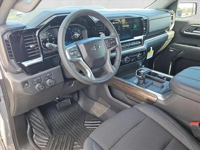 2026 Chevrolet Silverado 1500 4WD Crew Cab Short Bed LT Trail Boss
