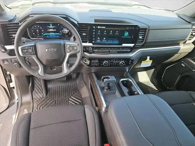2026 Chevrolet Silverado 1500 4WD Crew Cab Short Bed LT Trail Boss