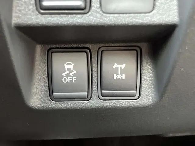 2026 Nissan Frontier Crew Cab Long Bed PRO-4X 4x4