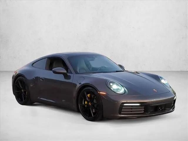 2020 Porsche 911 Carrera