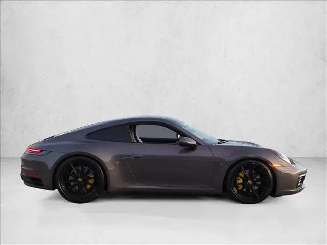 2020 Porsche 911 Carrera