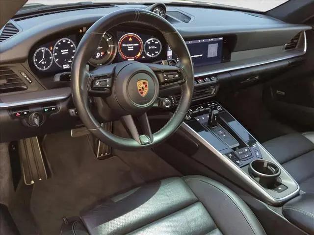 2020 Porsche 911 Carrera