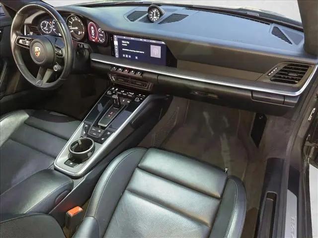 2020 Porsche 911 Carrera