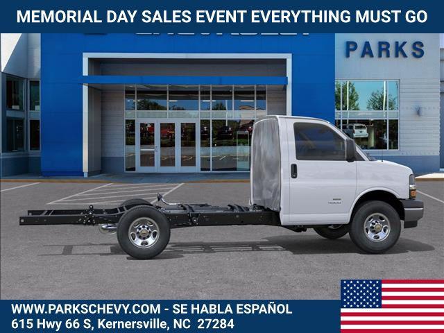 2025 Chevrolet Express Cutaway Work Van