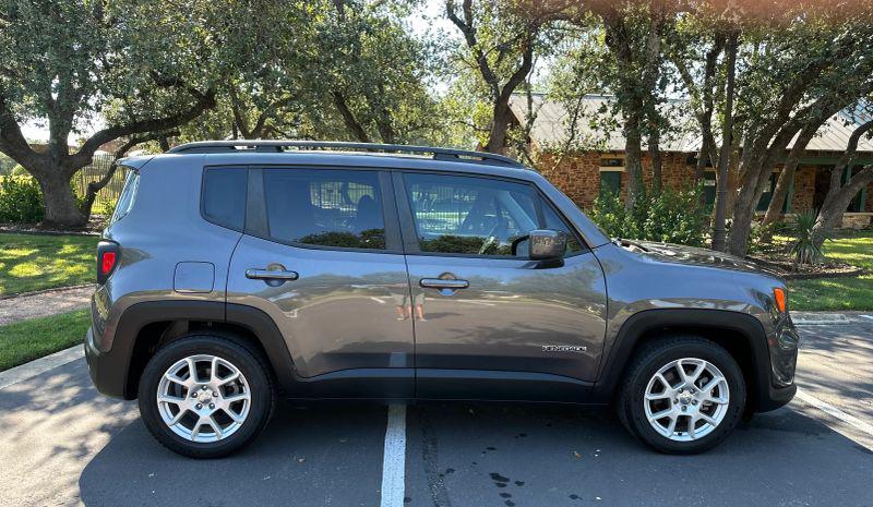 2020 Jeep Renegade Latitude FWD