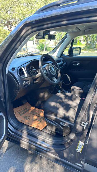 2020 Jeep Renegade Latitude FWD