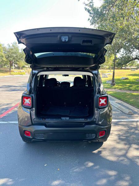 2020 Jeep Renegade Latitude FWD