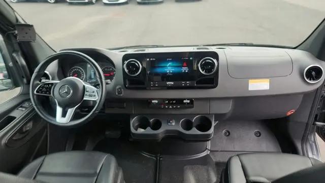 2022 Mercedes-Benz Sprinter 4500 High Roof V6