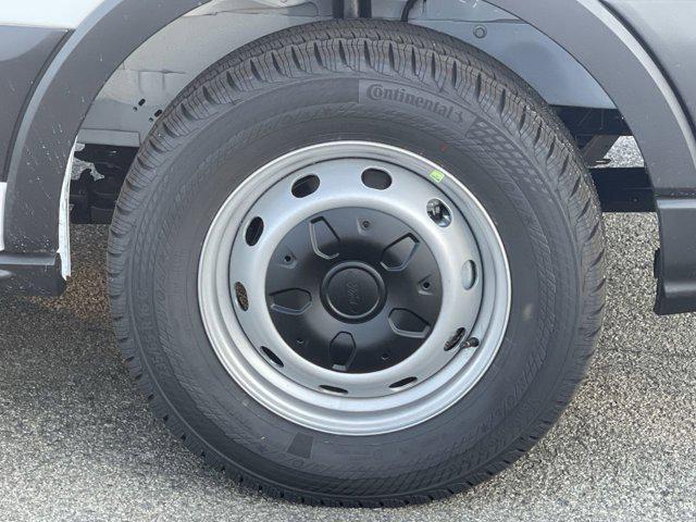 2025 Ford Transit Cargo Van T-150 148" Med Rf 8670 GVWR RWD