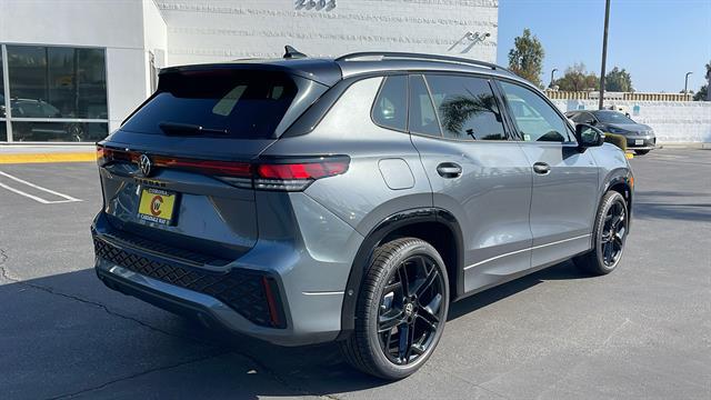 2025 Volkswagen Tiguan 2.0T SE R-Line Black