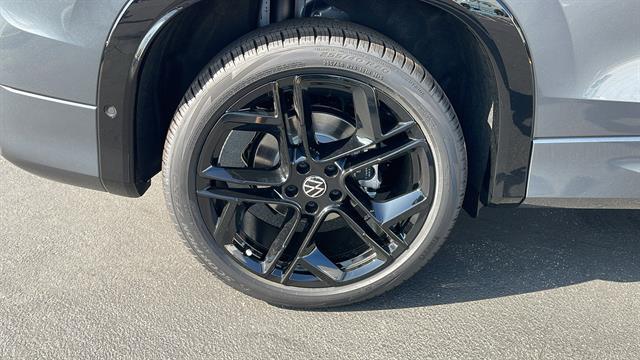 2025 Volkswagen Tiguan 2.0T SE R-Line Black