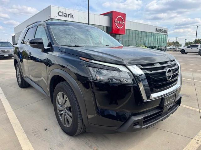 2024 Nissan Pathfinder SV 4WD