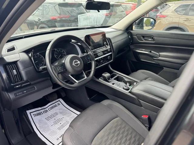 2024 Nissan Pathfinder SV 4WD