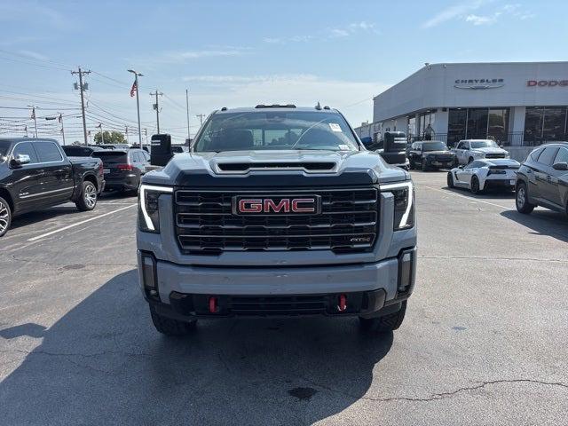 2024 GMC Sierra 2500HD 4WD Crew Cab Standard Bed AT4