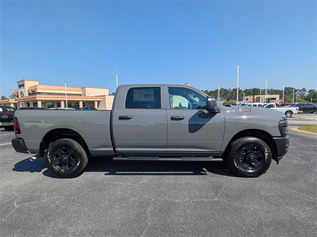 2026 RAM Ram 2500 RAM 2500 TRADESMAN CREW CAB 4X2 64 BOX