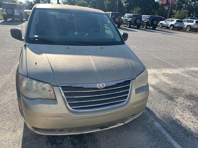 2010 Chrysler Town and Country New LX