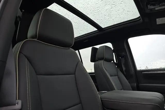 2026 Chevrolet Suburban Premier, 4WD